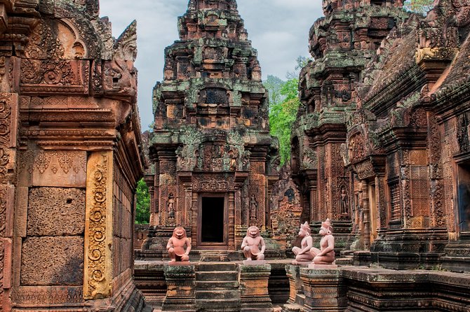 Banteay Srei and Big Tour from Siem Reap Small-Group - Banteay Srei: pink sandstone and the Citadel of Women