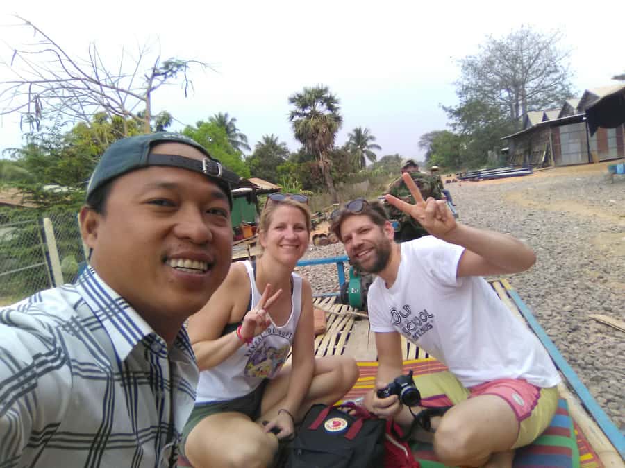 Battambang family tuktuk tour BambooTrain/Wat Banan/Bat cave - A Battambang tuktuk route built around real countryside life