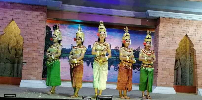 Buffet Dinner Apsara Show with hotel transfers - Who This Experience Suits Best (And Who Might Skip It)