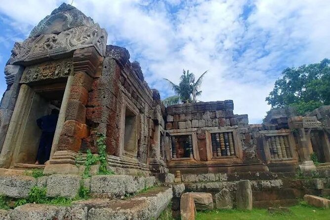 Cambodia Wildlife Sanctuary and Countryside Tour - Why this Phnom Tamao + countryside day feels different