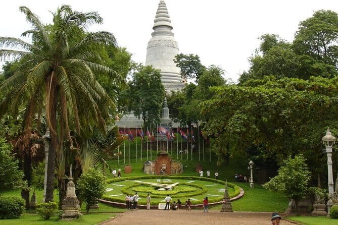 Classic Phnom Penh City Full Day Tour - Royal Palace and Silver Pagoda: where the day starts strong