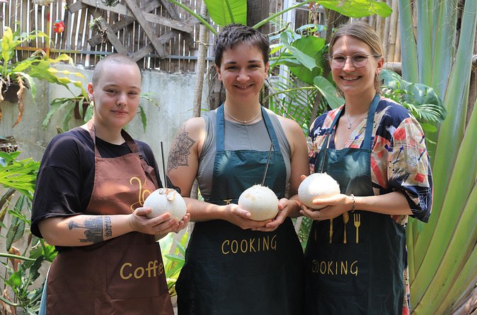 Cooking Class in Phnom Penh - 8:00 PM Dinner Time: What’s Included With Your Meal and Drinks