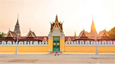 Day trip from Sihanoukville to Phnom Penh for Cruise Ship - Royal Palace: Cambodia’s royal centerpiece in the middle of the city