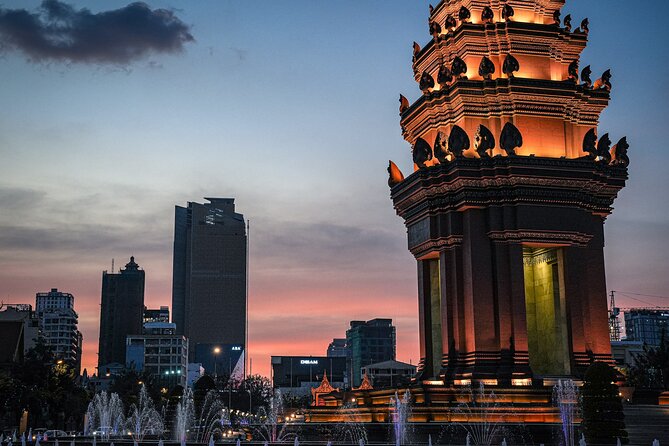 Discover the Tastes Temples and Tales of Authentic Cambodia - Bat Caves and Riverside Dinner: When Nature Puts on a Show