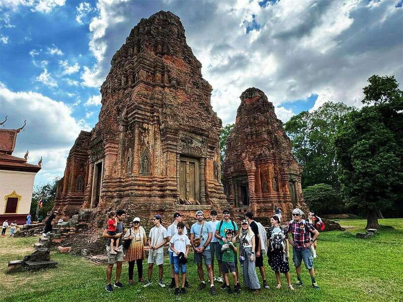 Explore Angkor Temple Sunset With Tour Guided - Guides Can Make or Break Angkor: Vichu, Thy, and Chaat Long