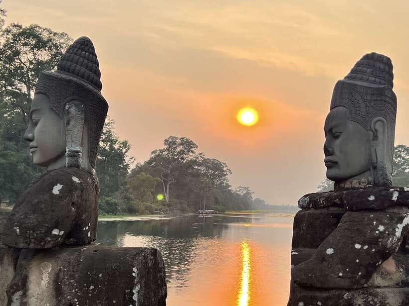 Explore Angkor Wat by Bike and Sunset - A bike circuit that makes Angkor feel sized right