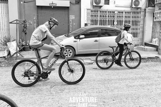 Explore local livelihood & countryside (Half-Day Cycling Tour) - Your bike setup: giant bike, helmet, and snack-power