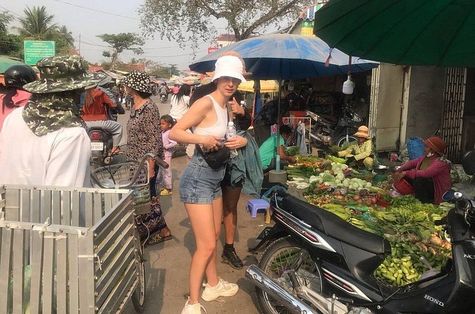 Exploring Battambang History (Walking Tour) - Your guide matters here: English, energy, and context