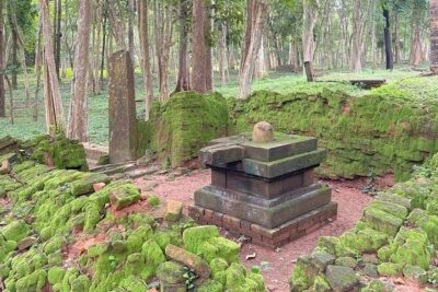 Exploring Siem Reap: Scenic Journey from Phnom Penh or Vice Versa - Sambor Prei Kuk: Pre-Angkorian Temple Ruins in the Trees