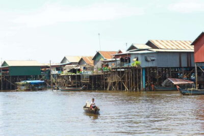 Exploring the Enchanting Kampong Phluk Floating Village - The Short Start at Ro Lus Market (Then Straight to the Boat)
