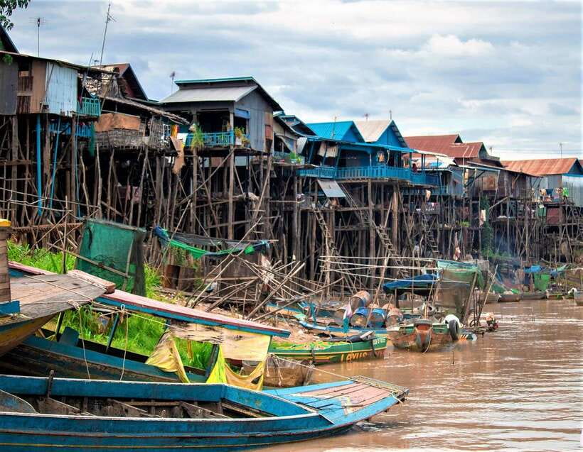 Floating Village-Mangroves Forest Tonle Sap Lake Boat Tour - How the day starts: hotel pickup and Ro Lus Market