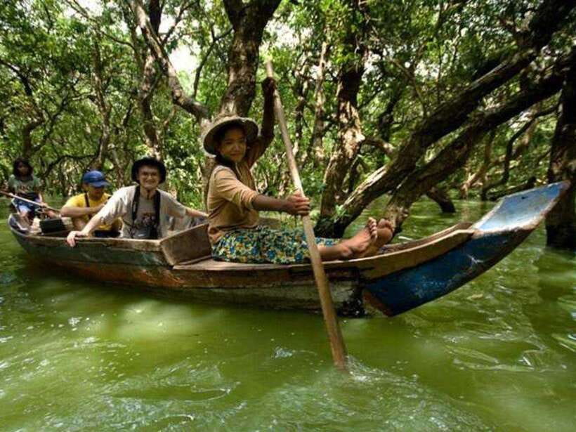 Floating Village-Mangroves Forest Tonle Sap Lake Boat Tour - Kampong Pluk Station: a quick in-between stop that matters