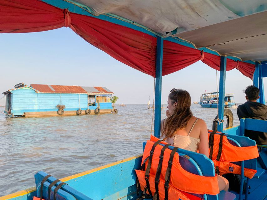 Floating Village Sunset boat Vespa Tour / Tuk Tuk Available - Wat Po Banteaychey: Temple Time Without the Rush