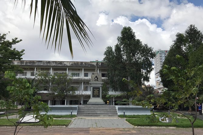 ( Free eSim) Phnom Penh Historical Full Day Tour - The tour’s pacing: a long day that stays organized