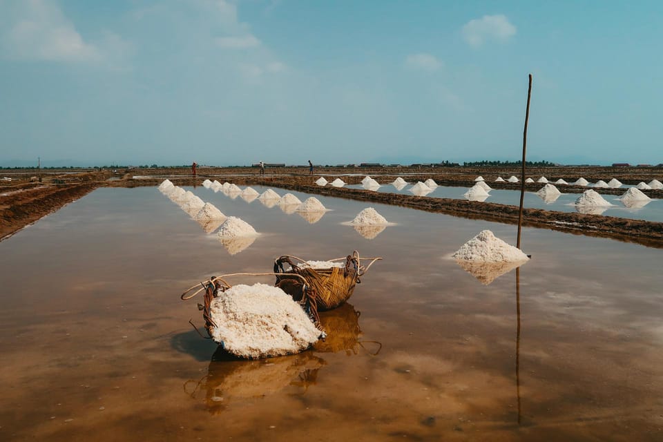 From Phnom Penh: Kampot Day Trip to Beautiful place W/ Guide - Kep Crab Market: fresh seafood, spices, and a real coastal pulse
