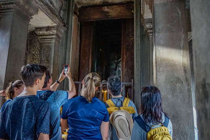 From Siem Reap: Angkor Wat Full-Day Private Tour & Sunrise - Sunrise at Angkor Wat: why the 5:00 a.m. start matters