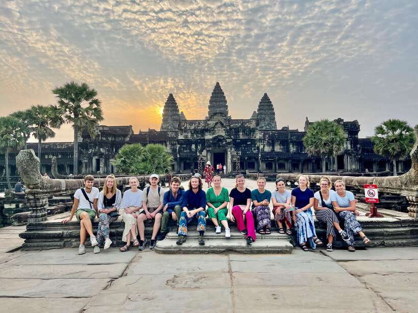 From Siem Reap: Angkor Wat Sunrise and Temples E-Bike Tour - Breakfast at Sras Srang: Khmer Noodles, Palm Cake, and Rice Dumplings