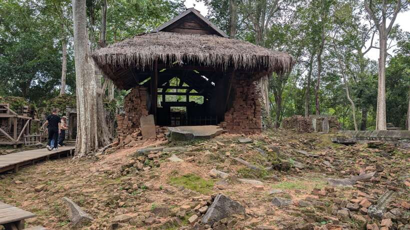 From Siem Reap: Koh Ker and Beng Mealea Private Day Tour - Guides make or break the day: Lok, Tola, and a flexible pace