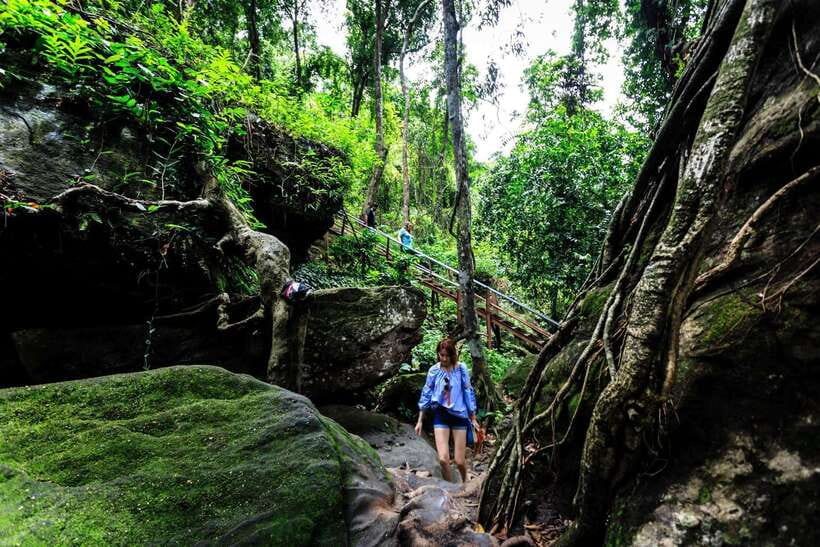 From Siem Reap: Small-Group Phnom Kulen Waterfall Day Tour - Small-Group Format: Why Up to 12 People Feels Like a Real Day Trip