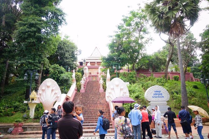 Full-Day Discover Oudong Mountain-Former Capital City & Phnom Penh City Tours - A smart one-day trade: royal capital ruins plus Phnom Penh icons