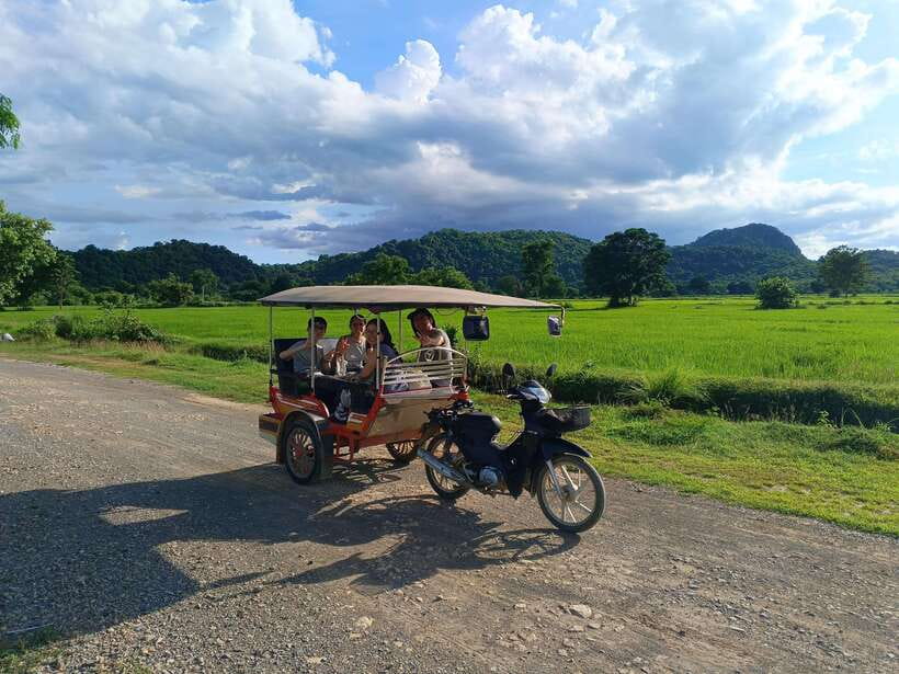Full-day: Original bamboo train, Wat Banan, Phnom Sampov - Who should book this tour (and who should think twice)
