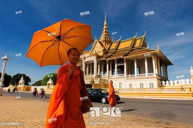 Full-Day Phnom Penh City Tours - The Khmer Rouge Stops: Choeung Ek Genocidal Center and Tuol Sleng (S-21)