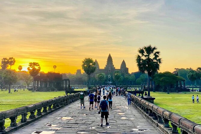 Full Day Tour Phnom Penh to Siem Reap Taxi, Angkor Visit & Return - Key things you should know before you go