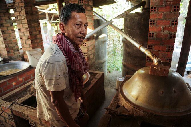 Full/Half Day Tuk TuK: Handicrafts Bambootrain Killing&Bat Caves - North countryside drive: farms, farmers, and local conversations