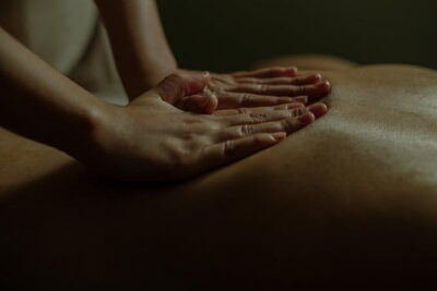 Head, Back and Shoulder Massage in Phnom Penh - Where to meet on the Riverside and why it matters