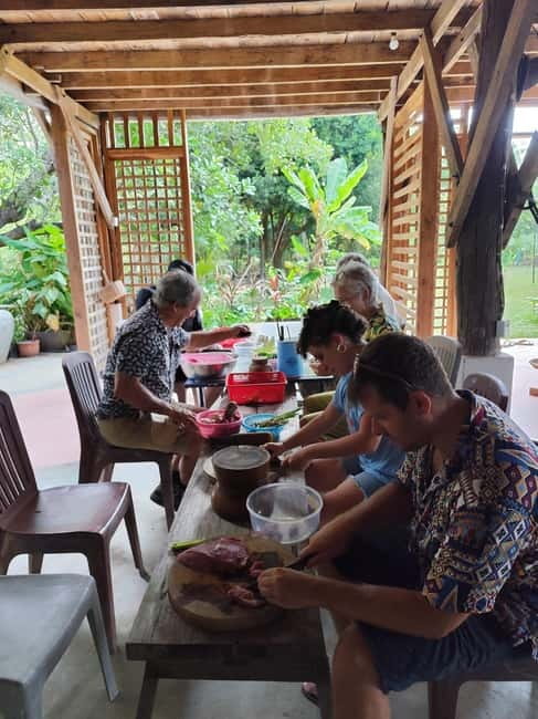 Kampot Countryside: Authentic Khmer Cooking Class - Cooking lesson basics: how the 3 dishes and dessert come together