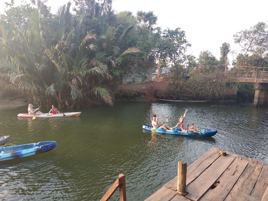 Kampot's Countryside & Kayak Tour, Pepper Farm include Lunch - Lunch before the river: vegetarian fried rice plus drinks