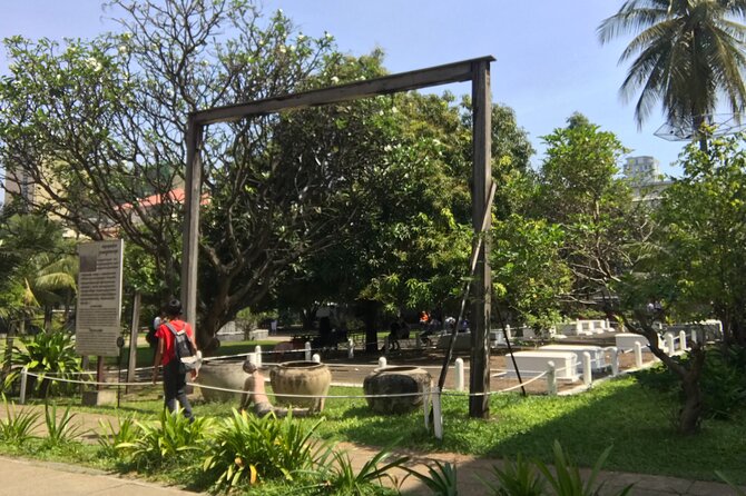 Khmer Rouge, genocide museum &killing field tour - Price and logistics: what $66 buys you