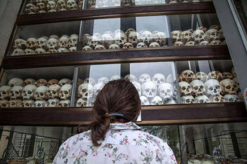Killing Fields and S21 Half day by Private Tour - Choeung Ek Killing Fields: what you’ll see and what your guide explains