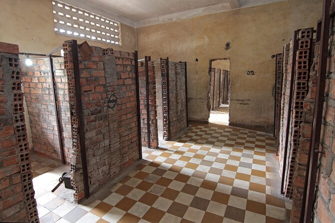 Killing Fields & Toul Sleng Genocide Museum Tickets With Tuk Tuk - Your morning plan: 8:30 a.m. ticket delivery and a 3-hour visit