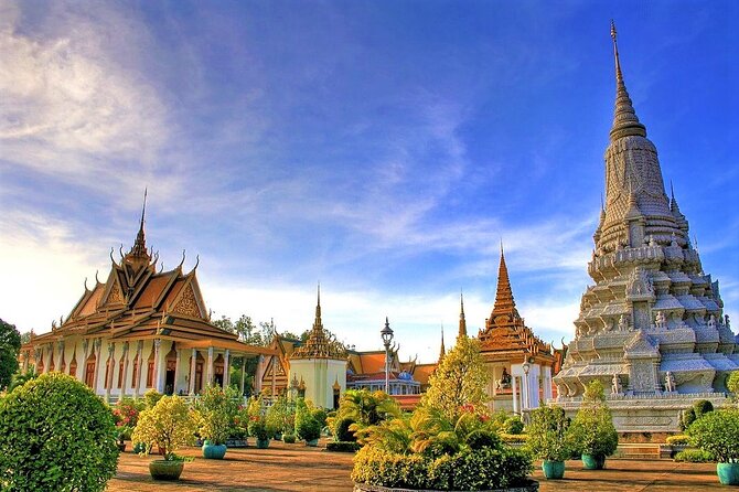 Koh Dach Silk Island and Phnom Penh Full Day Private Tour - Koh Dach Silk Island: A Calm Start on the Mekong