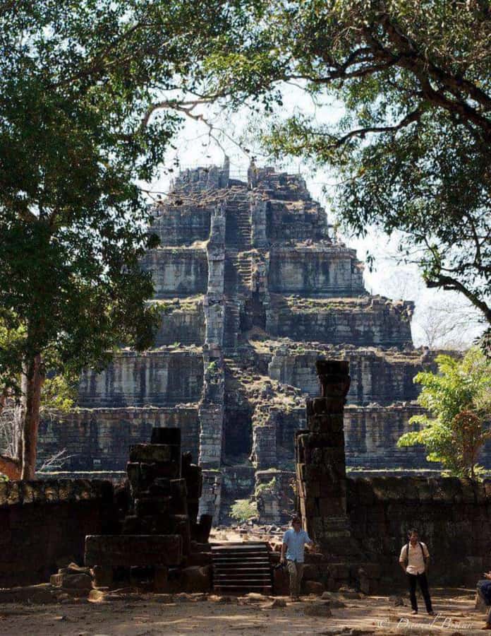 Koh Ker & Beng Mealea Temple Guided Tour - Beng Mealea Without the Crowds: Jungle-Grown Ruins You Can Wander