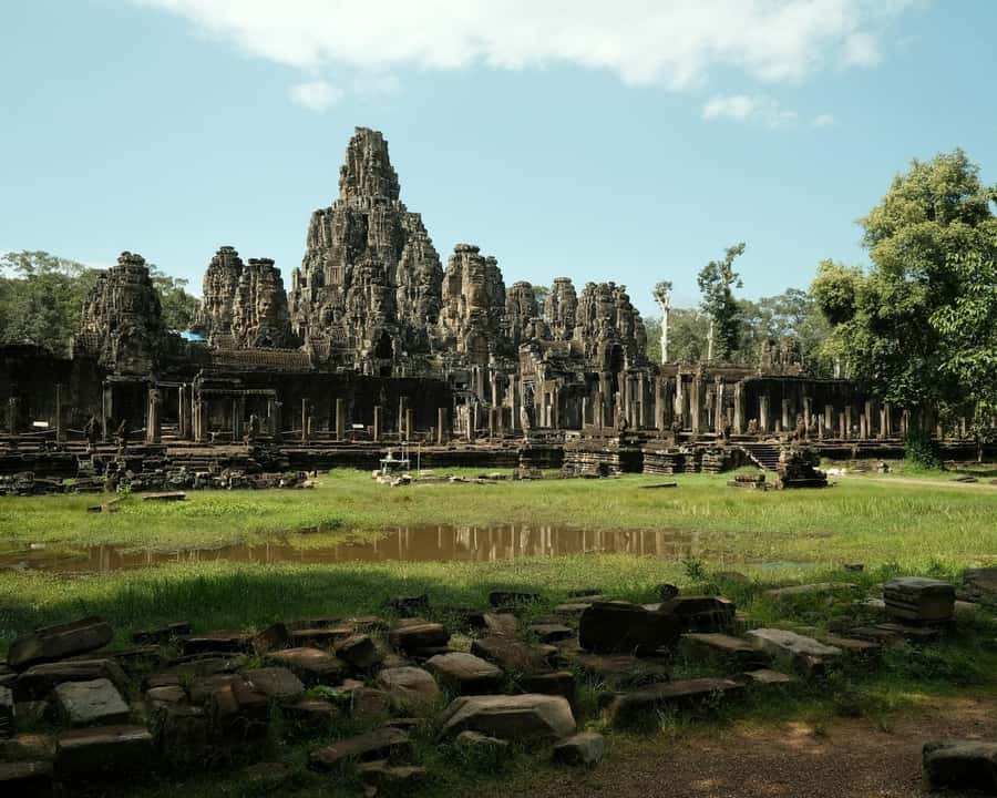 Luxury Private 2-Day Angkor Wat with English or German Guide - Key highlights at a glance