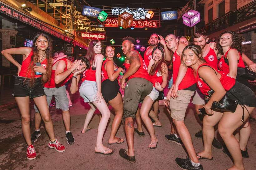 Mad Monkey Siem Reap Pub Crawl - The Included Drinks: Singlet, Cocktail, Free Shots, and Two Draft Beers