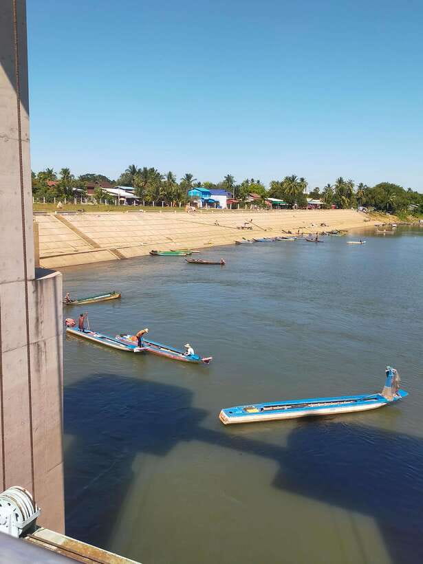 Morning Tuk tuk: City, Handicrafts, Killing field, Temples - Lunch timing and your return to Battambang town
