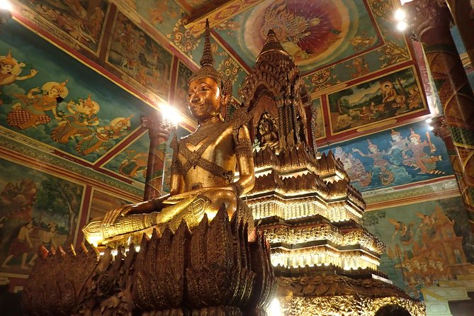 MotoGirl - Day Tour - National Museum: how you can connect Khmer history without feeling lost