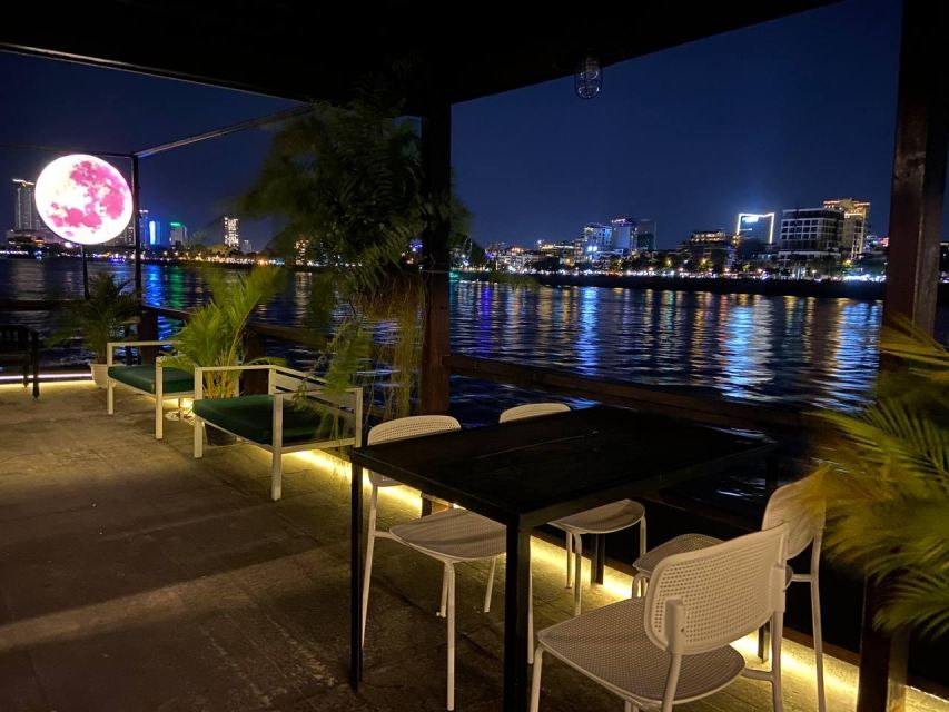 Nightlife three hours food tours - What you eat: savory-to-sweet tasting across local stalls