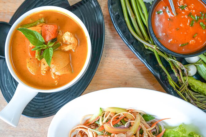 Old Siem Reap Sunset Food Tour by Tuk-Tuk - Key takeaways before you go