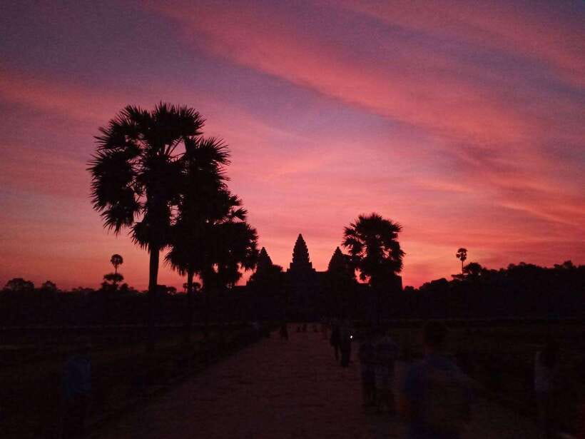 One Day Angkor Wat Trip with Sunrise - A 4:30AM start that pays off fast