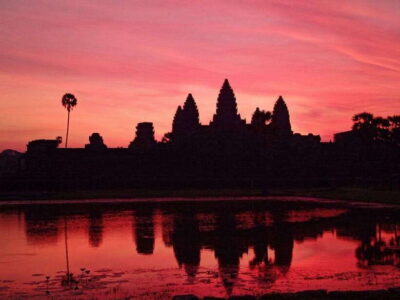One Day Angkor Wat Trip with Sunrise - Angkor Wat sunrise: where the best photos come from