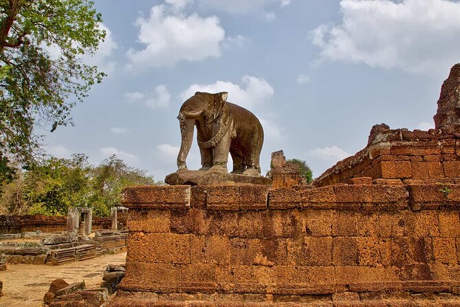 One Day Angkor World Heritage Tour - Angkor Wat: the main attraction, with real time to look