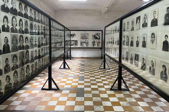One Day Private Guide Tours History in Phnom Penh Incl. admission - Killing Fields: Choeung Ek and Tuol Sleng in One Day