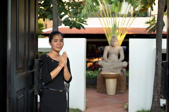 One Day Private Guide Tours History in Phnom Penh Incl. admission - Timing, Transport, and What 8 to 10 Hours Feels Like