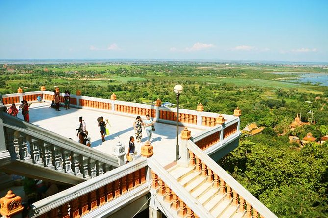 Oudong and Koh Chen Island - Full Day Cruise & Tour with English speaking guide - Key moments at a glance