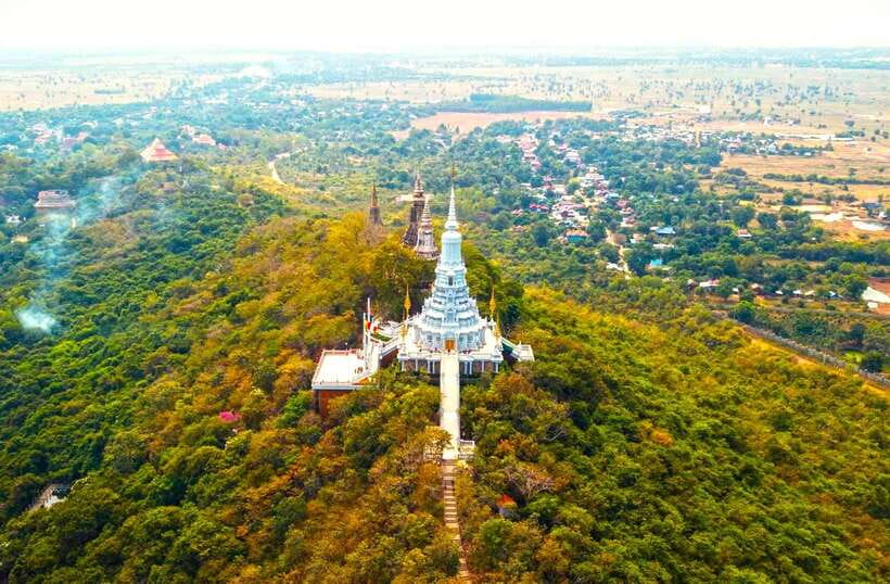 Oudong Mountain & Phnom Penh Full Day Private Tour - Should you book this Oudong Mountain & Phnom Penh full-day private tour?