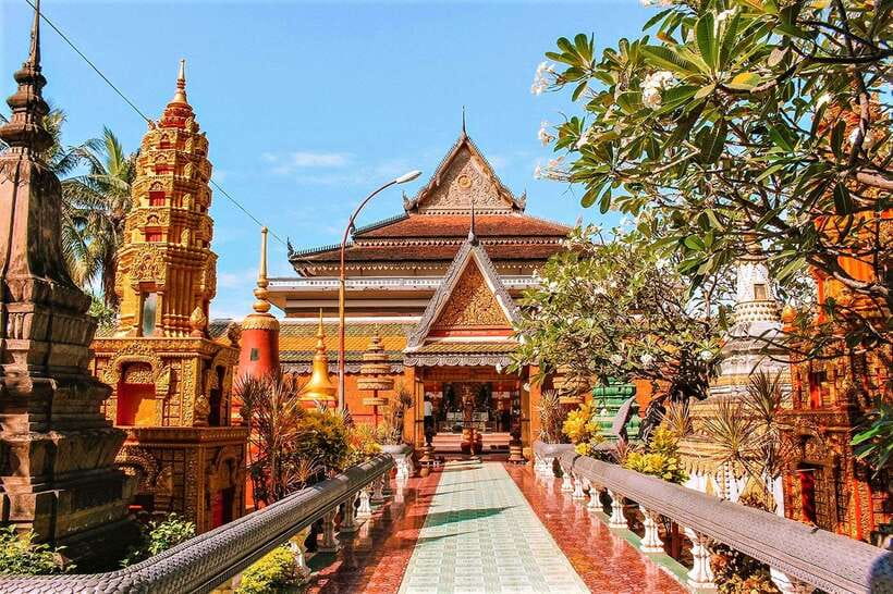 Oudong Mountain & Phnom Penh Full Day Private Tour - Oudong Mountain and Oudong Temple: the best payoff for a one-day plan